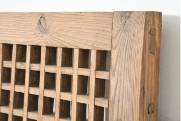 中国アンティーク建具　1900年頃　李朝風建具　均整の取れた格子意匠が魅力の窓2枚(1対)セット　(R-089795)