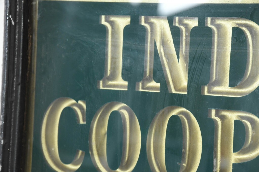 イギリスヴィンテージ　IND COOPE(インド・クープ)　クラシカルな雰囲気のパブサイン　(R-089796)