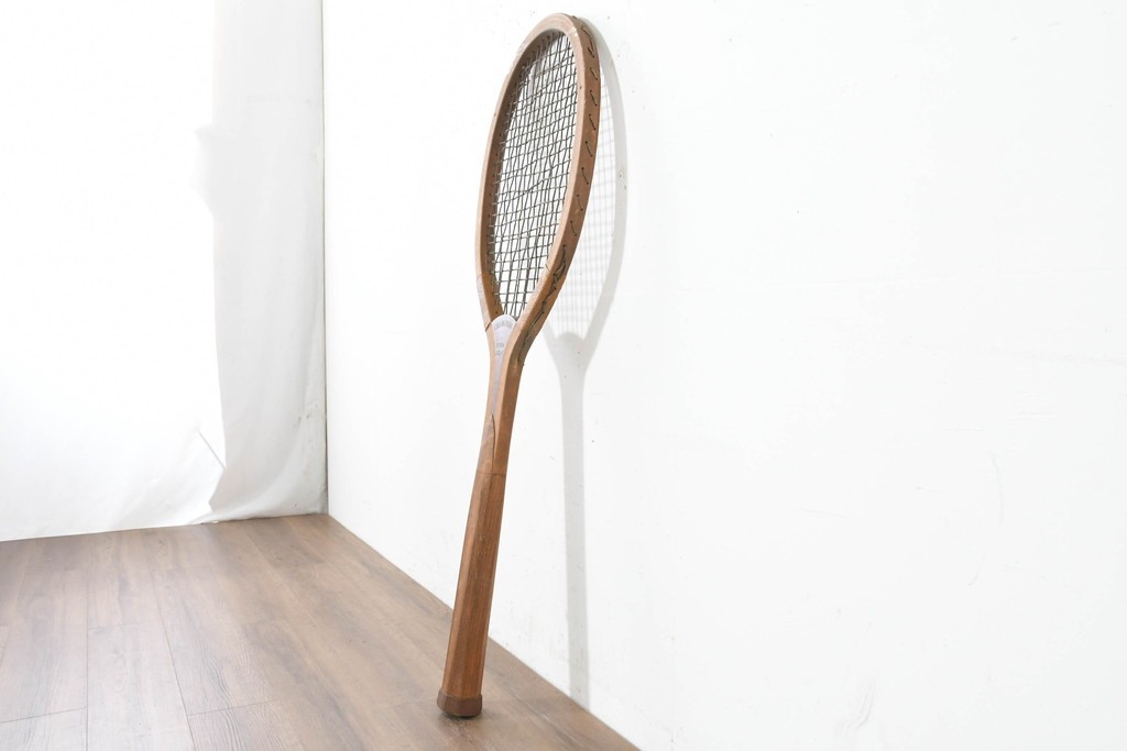 イギリスアンティーク　G&T LONDON　全長140cm　特大サイズの木製ラケット型ディスプレイ　(R-089798)