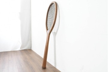 イギリスアンティーク　G&T LONDON　全長140cm　特大サイズの木製ラケット型ディスプレイ　(R-089798)