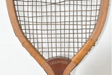 イギリスアンティーク　G&T LONDON　全長140cm　特大サイズの木製ラケット型ディスプレイ　(R-089798)