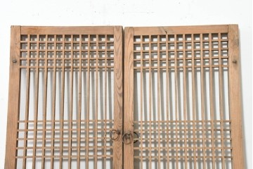 中国アンティーク建具　1900年頃　李朝風建具　均整の取れた格子意匠が魅力の窓2枚(1対)セット　(R-089806)