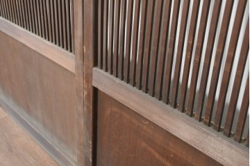 アンティーク建具　昭和初期から昭和中期　幅狭サイズの裏障子付き格子戸4枚セット　(R-089809)