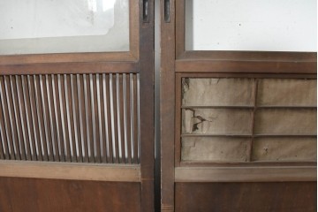 アンティーク建具　昭和初期から昭和中期　幅狭サイズの裏障子付き格子戸4枚セット　(R-089809)