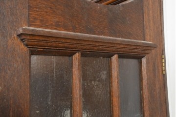 イギリスアンティーク　1870年から1910年頃　オーク材　激レア!　希少な教会家具　ワークブースや試着室などの店舗什器としておすすめ　モールディング装飾の意匠が美しい懺悔室　(R-089822)