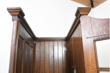 イギリスアンティーク　1870年から1910年頃　オーク材　激レア!　希少な教会家具　ワークブースや試着室などの店舗什器としておすすめ　モールディング装飾の意匠が美しい懺悔室　(R-089822)