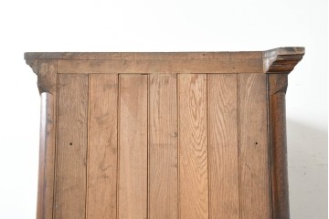 イギリスアンティーク　1870年から1910年頃　オーク材　激レア!　希少な教会家具　ワークブースや試着室などの店舗什器としておすすめ　モールディング装飾の意匠が美しい懺悔室　(R-089822)