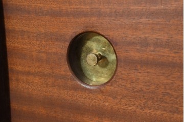 イギリスアンティーク　1920年から1930年頃　マホガニー材　多彩な収納を備えたクラシカルなワードローブ　(R-089828)