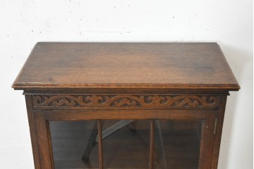 イギリスアンティーク　1930年頃　オーク材　格子ガラス戸が上品なキャビネット　(R-089829)