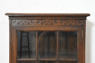 イギリスアンティーク　1930年頃　オーク材　格子ガラス戸が上品なキャビネット　(R-089829)