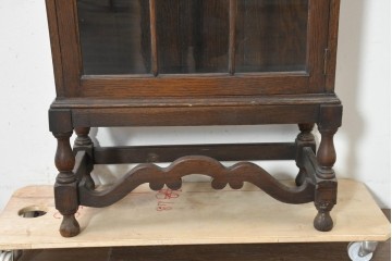 イギリスアンティーク　1930年頃　オーク材　格子ガラス戸が上品なキャビネット　(R-089829)