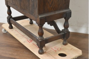イギリスアンティーク　1930年頃　オーク材　格子ガラス戸が上品なキャビネット　(R-089829)