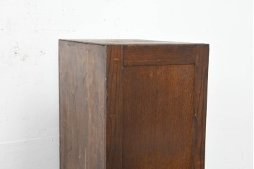 イギリスアンティーク　1940年から1960年頃　オーク材　8杯の引き出しを備えた縦型チェスト　(R-089833)