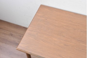 和製ヴィンテージ　昭和レトロな雰囲気漂う素朴なダイニングテーブル　(R-089842)