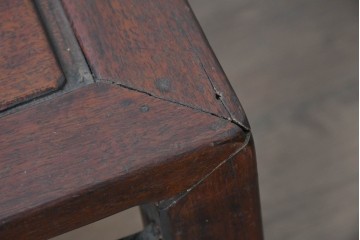 和製ヴィンテージ　花梨(カリン)材　落ち着いた木色と端正な意匠が魅力の座卓　(R-089844)