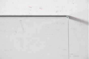中古　美品　Ronald Schmitt(ロナルドシュミット)　透明感のあるガラスセンターテーブル　定価約30万円　(R-089845)