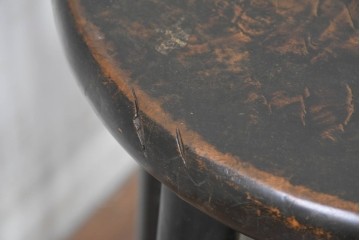 中国ヴィンテージ　個性的な星形部材が目を引く味わい深いスツール　(R-089848)