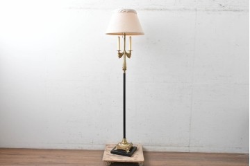 中古　高級輸入品　FREDERICK COOPER(フレデリック・クーパー社)　クラシカルなデザインが上品なフロアスタンド　(R-089849)