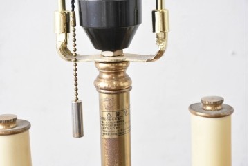 中古　高級輸入品　FREDERICK COOPER(フレデリック・クーパー社)　クラシカルなデザインが上品なフロアスタンド　(R-089849)