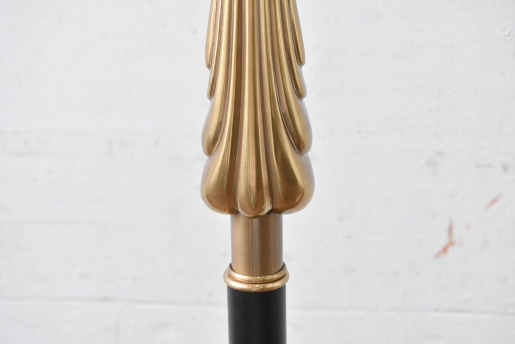 中古　高級輸入品　FREDERICK COOPER(フレデリック・クーパー社)　クラシカルなデザインが上品なフロアスタンド　(R-089849)