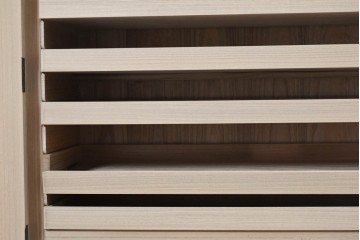 《台輪取り付け加工費込み》　中古　美品　伝統工芸士　斉藤敬二作　加茂桐箪笥　飾り金具が上品なアクセントの着物箪笥　(R-089859)