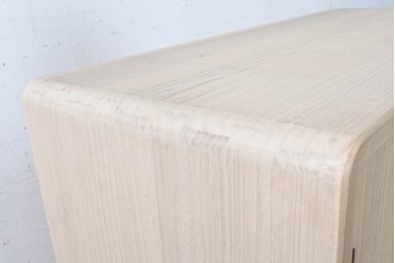 《台輪取り付け加工費込み》　中古　美品　伝統工芸士　斉藤敬二作　加茂桐箪笥　飾り金具が上品なアクセントの着物箪笥　(R-089859)