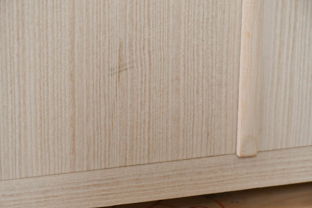 《台輪取り付け加工費込み》　中古　美品　伝統工芸士　斉藤敬二作　加茂桐箪笥　飾り金具が上品なアクセントの着物箪笥　(R-089859)