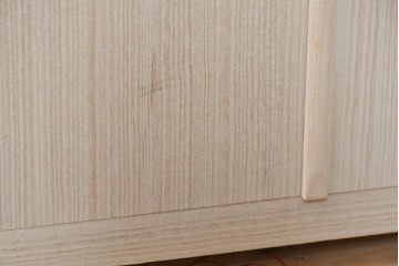 《台輪取り付け加工費込み》　中古　美品　伝統工芸士　斉藤敬二作　加茂桐箪笥　飾り金具が上品なアクセントの着物箪笥　(R-089859)