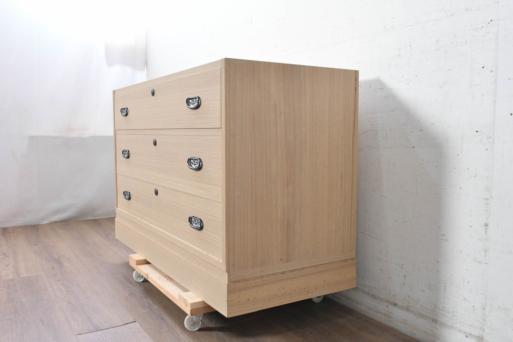 《天板取り付け加工費込み》　中古　美品　伝統工芸士　斉藤敬二作　加茂桐箪笥チェスト　(R-089860)