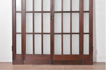 ヴィンテージ建具　昭和中期　格子デザインのガラス入り両開き折れ戸2枚(1対)セット　(R-089879)