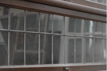 イギリスアンティーク　オーク材　ステンドグラス入りのスタッキングブックケース　(R-089881)