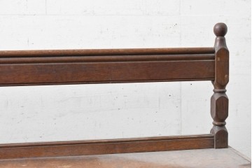 イギリスアンティーク　オーク材　ターニングレッグが印象的なクラシカルなベンチ　(R-089882)