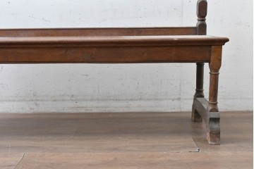 イギリスアンティーク　オーク材　ターニングレッグが印象的なクラシカルなベンチ　(R-089882)