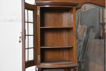 イギリスアンティーク　高級モデル　オーク材　格式ある佇まいのパーラーキャビネット　(R-089883)