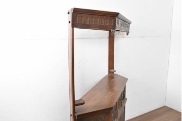 イギリスヴィンテージ　Wood Bros(ウッド・ブロス)社　Old Charm(オールドチャーム)　彫刻が見事なバーカウンター　(R-089884)