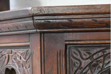 イギリスヴィンテージ　Wood Bros(ウッド・ブロス)社　Old Charm(オールドチャーム)　彫刻が見事なバーカウンター　(R-089884)