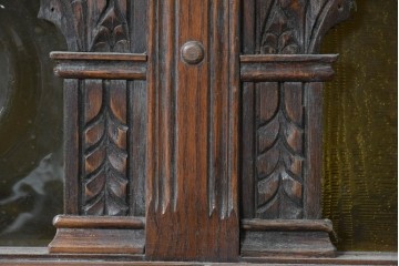 イギリスヴィンテージ　Wood Bros(ウッド・ブロス)社　Old Charm(オールドチャーム)　彫刻が見事なバーカウンター　(R-089884)