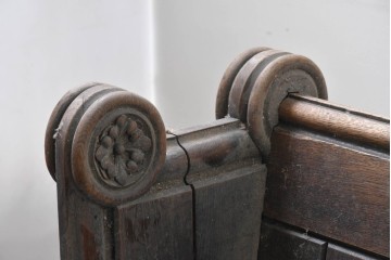 イギリスアンティーク　1900年から1920年頃　上手物!!　オーク無垢材　凝った造りが魅力のチャーチベンチ　(R-089885)