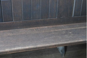 イギリスアンティーク　1900年から1920年頃　上手物!!　オーク無垢材　凝った造りが魅力のチャーチベンチ　(R-089886)