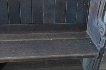 イギリスアンティーク　1900年から1920年頃　上手物!!　オーク無垢材　凝った造りが魅力のチャーチベンチ　(R-089886)