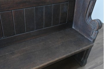 イギリスアンティーク　1900年から1920年頃　上手物!!　オーク無垢材　凝った造りが魅力のチャーチベンチ　(R-089887)