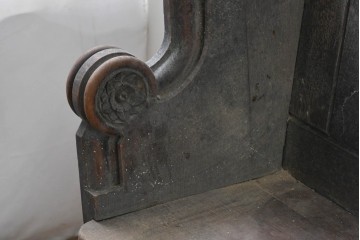 イギリスアンティーク　1900年から1920年頃　上手物!!　オーク無垢材　凝った造りが魅力のチャーチベンチ　(R-089889)