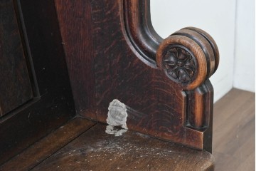 イギリスアンティーク　1900年から1920年頃　上手物!!　オーク無垢材　凝った造りが魅力のチャーチベンチ　(R-089889)