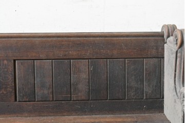 イギリスアンティーク　1900年から1920年頃　上手物!!　オーク無垢材　凝った造りが魅力のチャーチベンチ　(R-089890)
