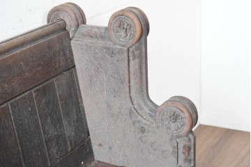イギリスアンティーク　1900年から1920年頃　上手物!!　オーク無垢材　凝った造りが魅力のチャーチベンチ　(R-089890)