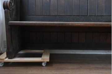 イギリスアンティーク　1900年から1920年頃　上手物!!　オーク無垢材　凝った造りが魅力のチャーチベンチ　(R-089893)