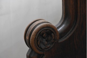 イギリスアンティーク　1900年から1920年頃　上手物!!　オーク無垢材　凝った造りが魅力のチャーチベンチ　(R-089896)