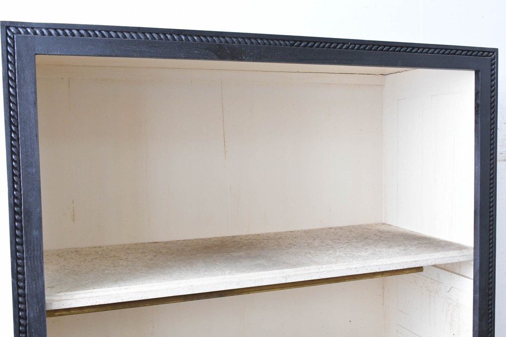 中古　美品　オリエンタルな装飾が目を引くオープンラック　(R-089900)