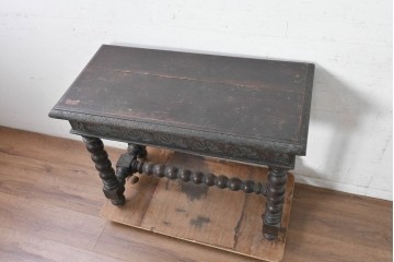 ヨーロッパアンティーク　1880年頃　オーク材　ボビンターニングレッグが印象的な引き出し付きコンソールテーブル　(R-089913)