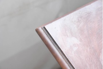 イギリスアンティーク　1920年頃　高級品　マホガニー材　優美な彫刻を随所に施した大型サイドボード　(R-089915)